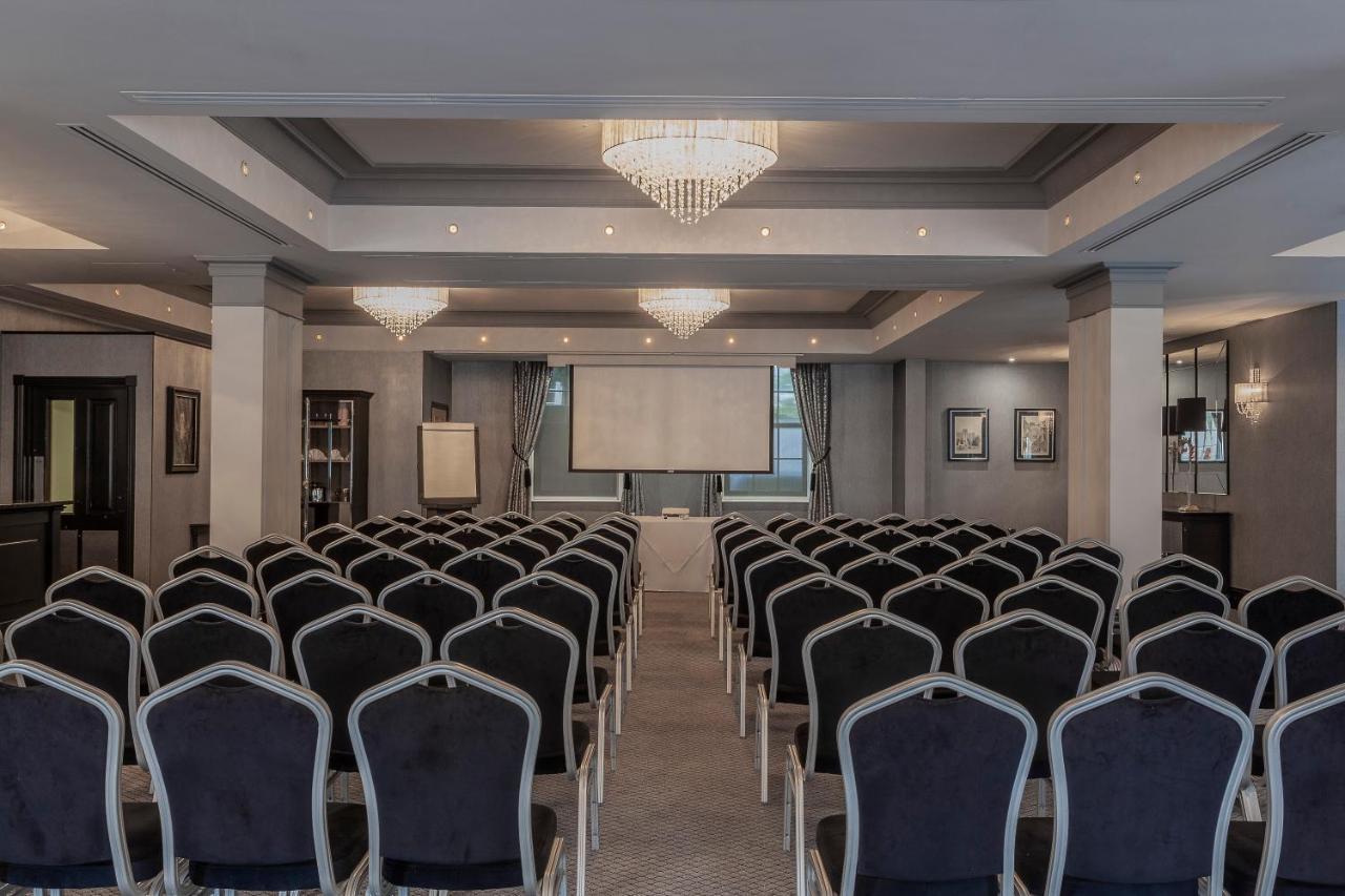 Orsett Hall Exterior photo